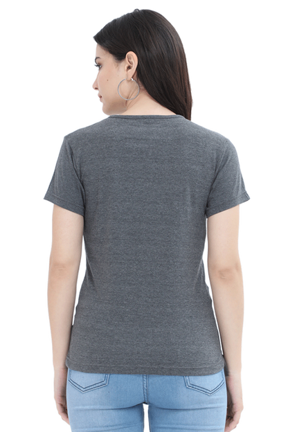 Minimalist MOM Typography T-Shirt – Perfect Gift for Mothers