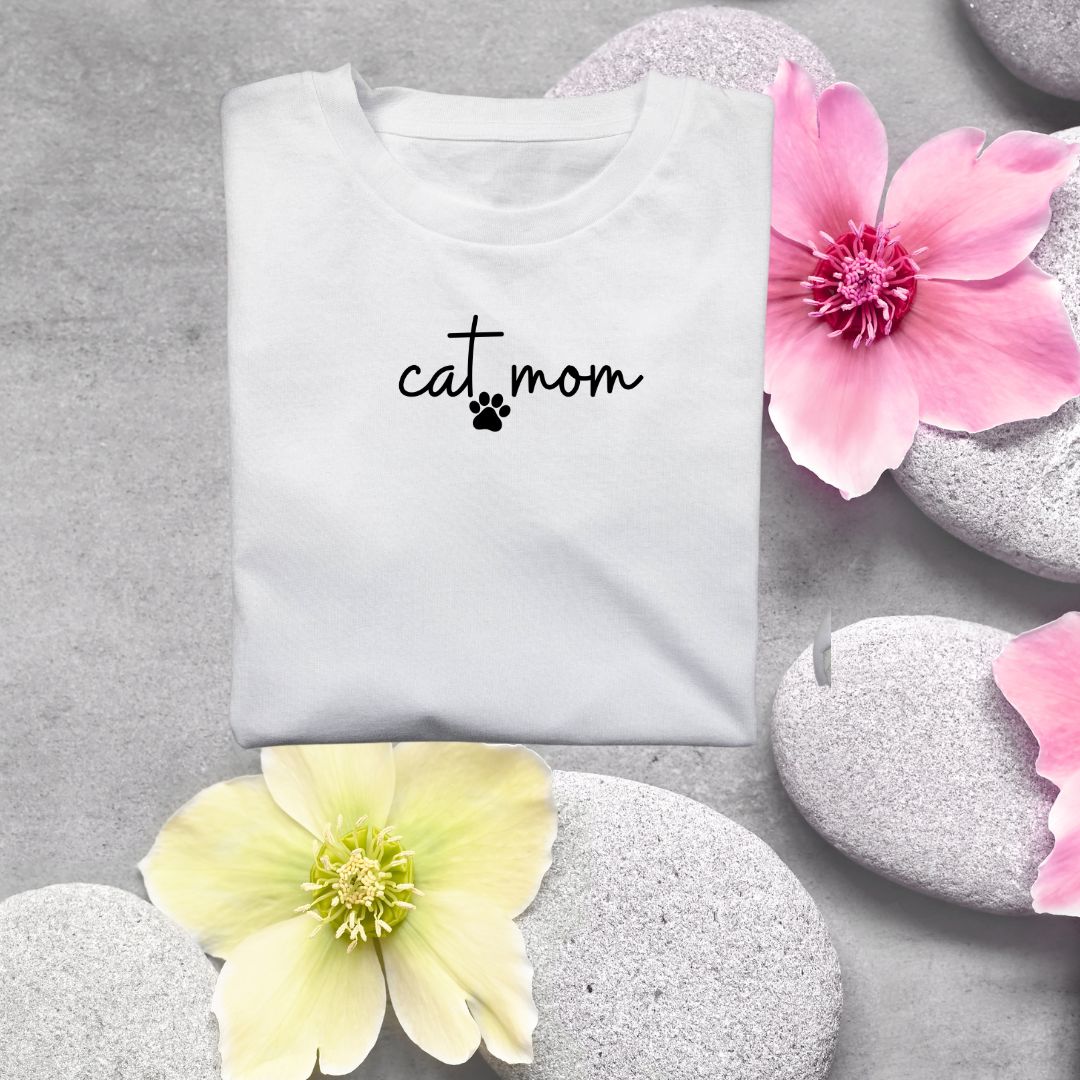 Cat Mom T-Shirt – Cute & Comfy Apparel for Cat Lovers